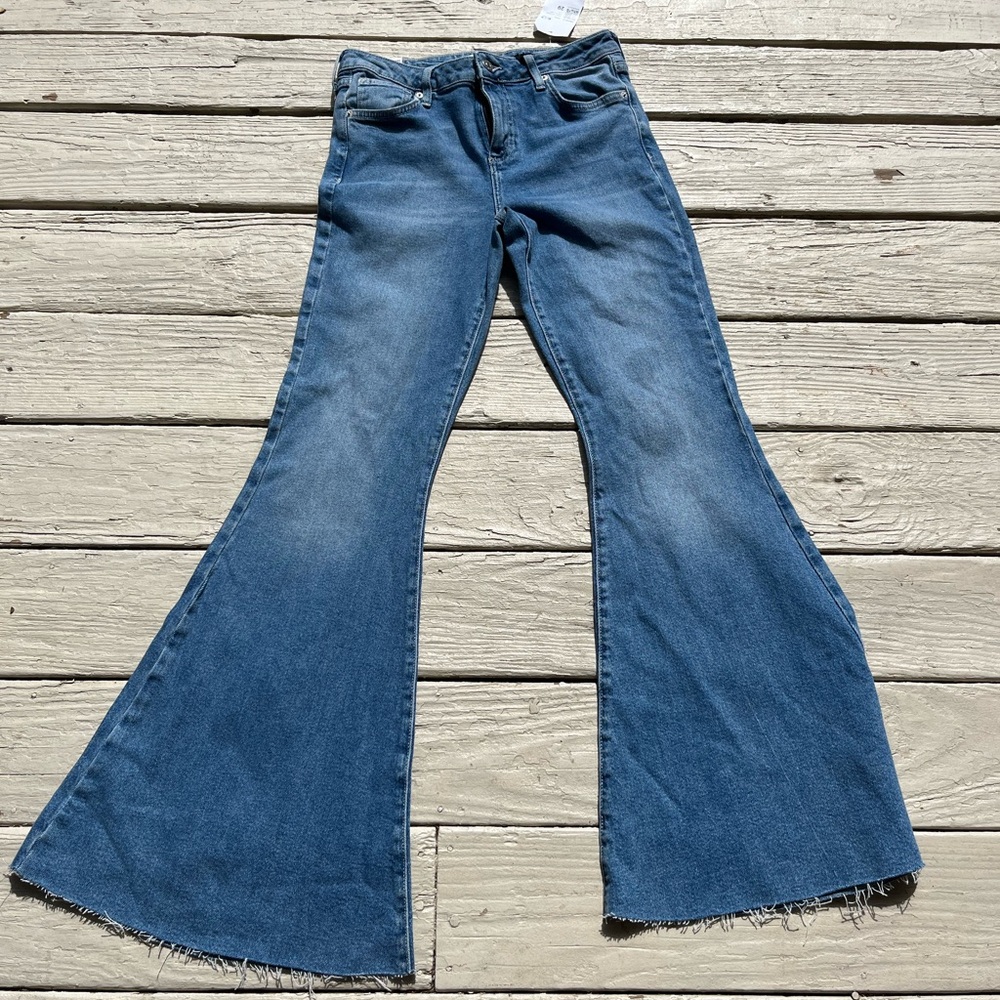 Forever 21 flare jeans size 29 new with tags Womens
